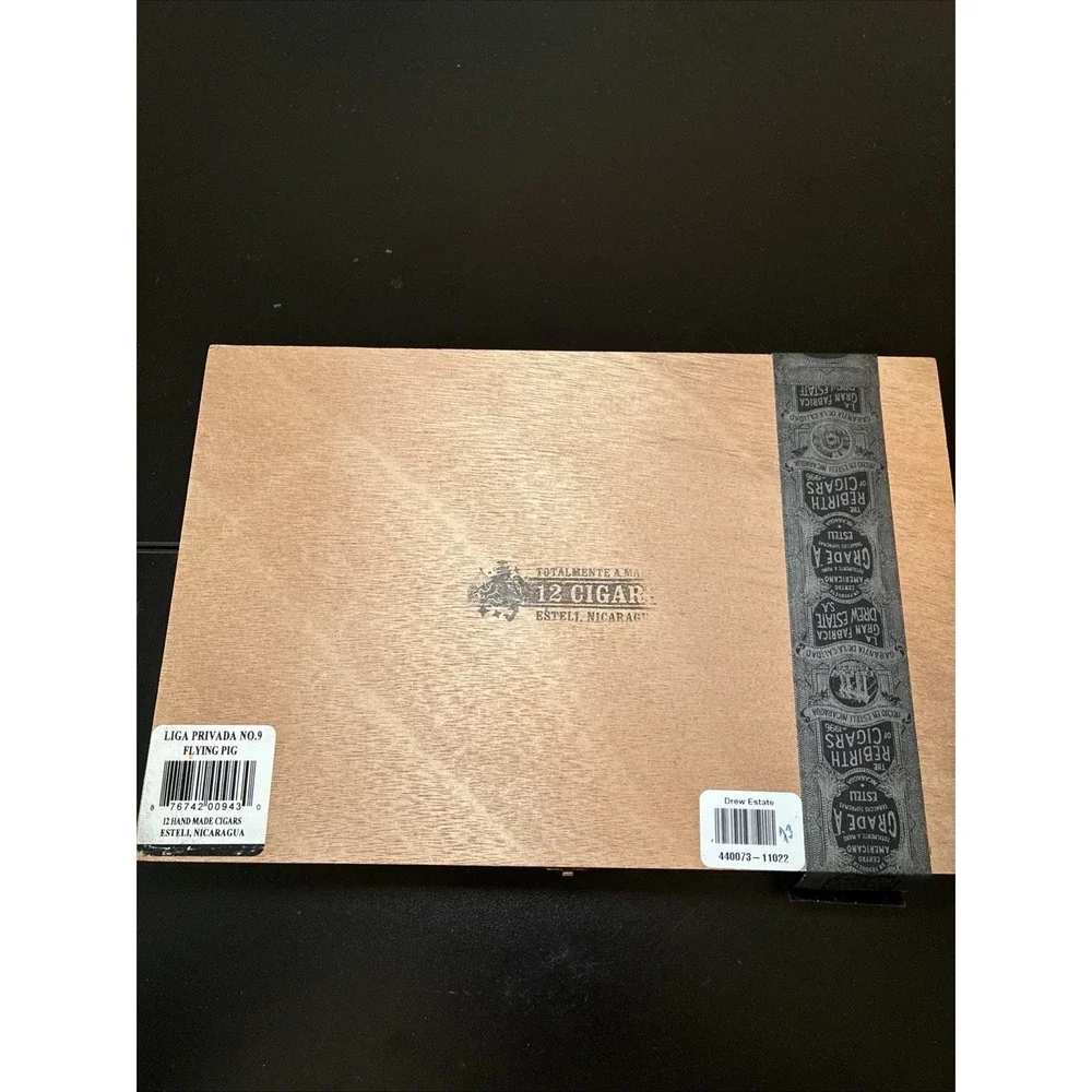 LIGA PRIVADA NO. 9 FLYING PIG DREW ESTATE Wood EMP Cigar Box  1